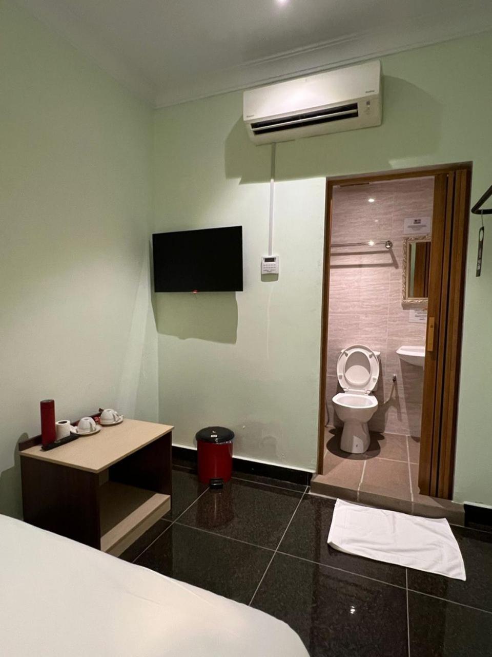 I Go Inn Bandar Saujana Putra Buitenkant foto